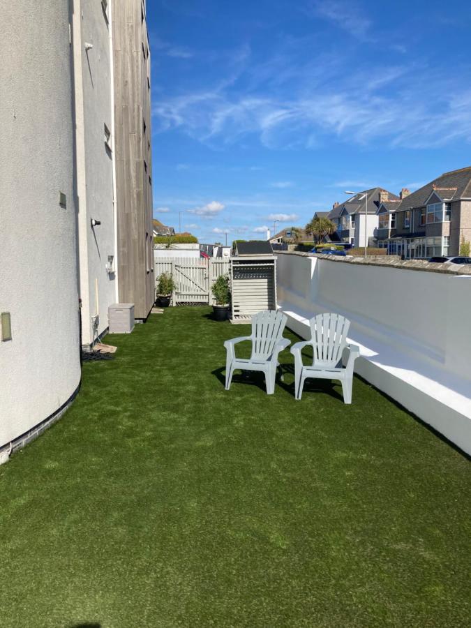 Beautiful 3 Bedroom Apartment By The Sea نيوكويي المظهر الخارجي الصورة